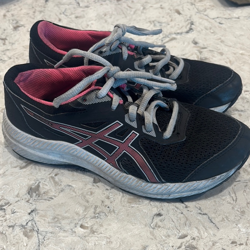 Asics Girls Black and Pink Running Shoes